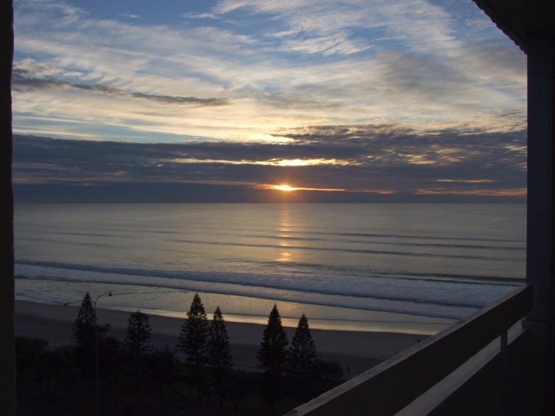The Shore Apartments - Beachfront Gold Coast Esterno foto