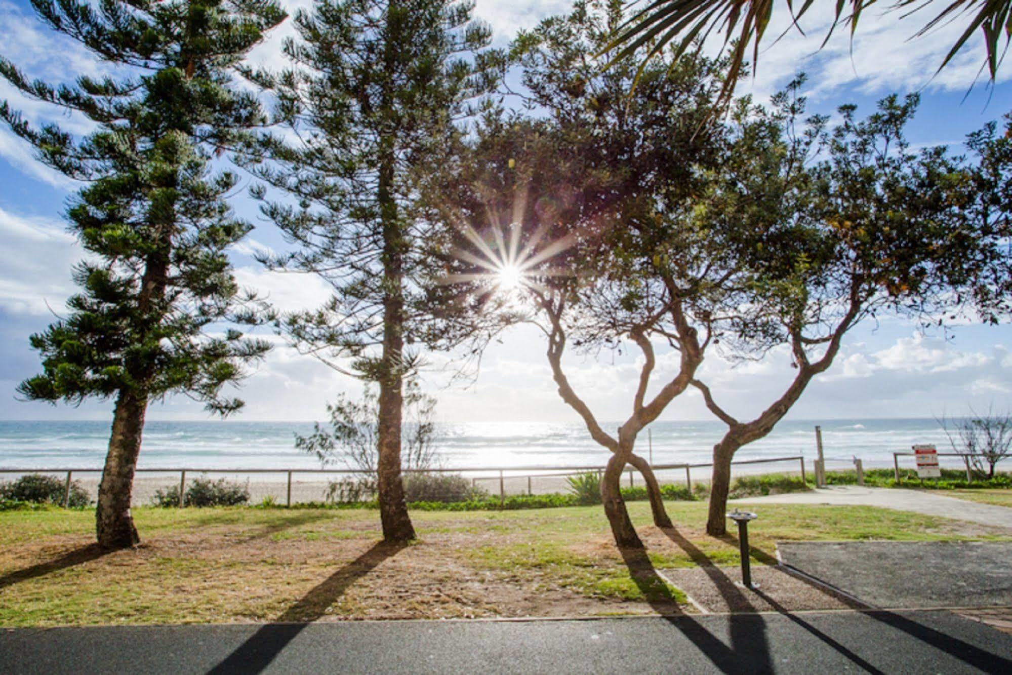 The Shore Apartments - Beachfront Gold Coast Esterno foto