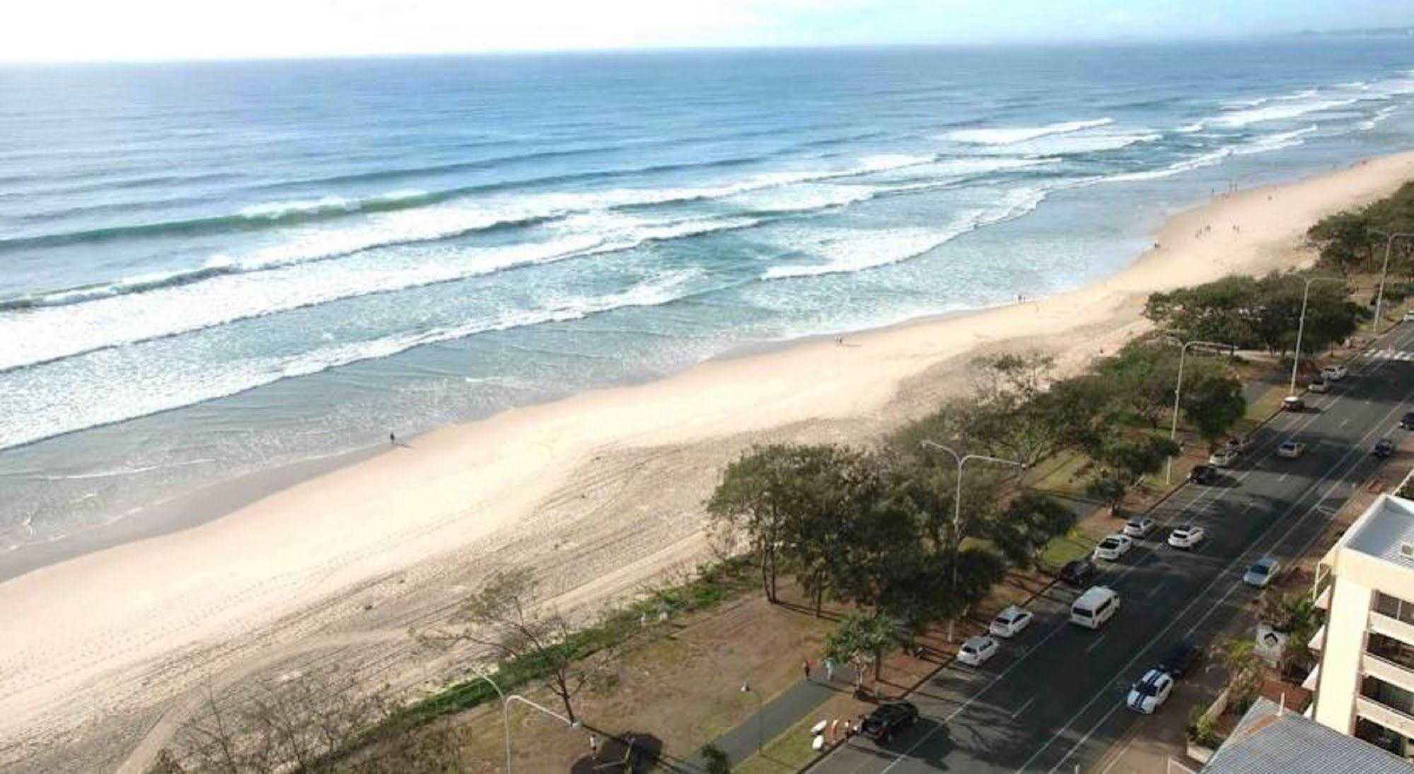 The Shore Apartments - Beachfront Gold Coast Esterno foto